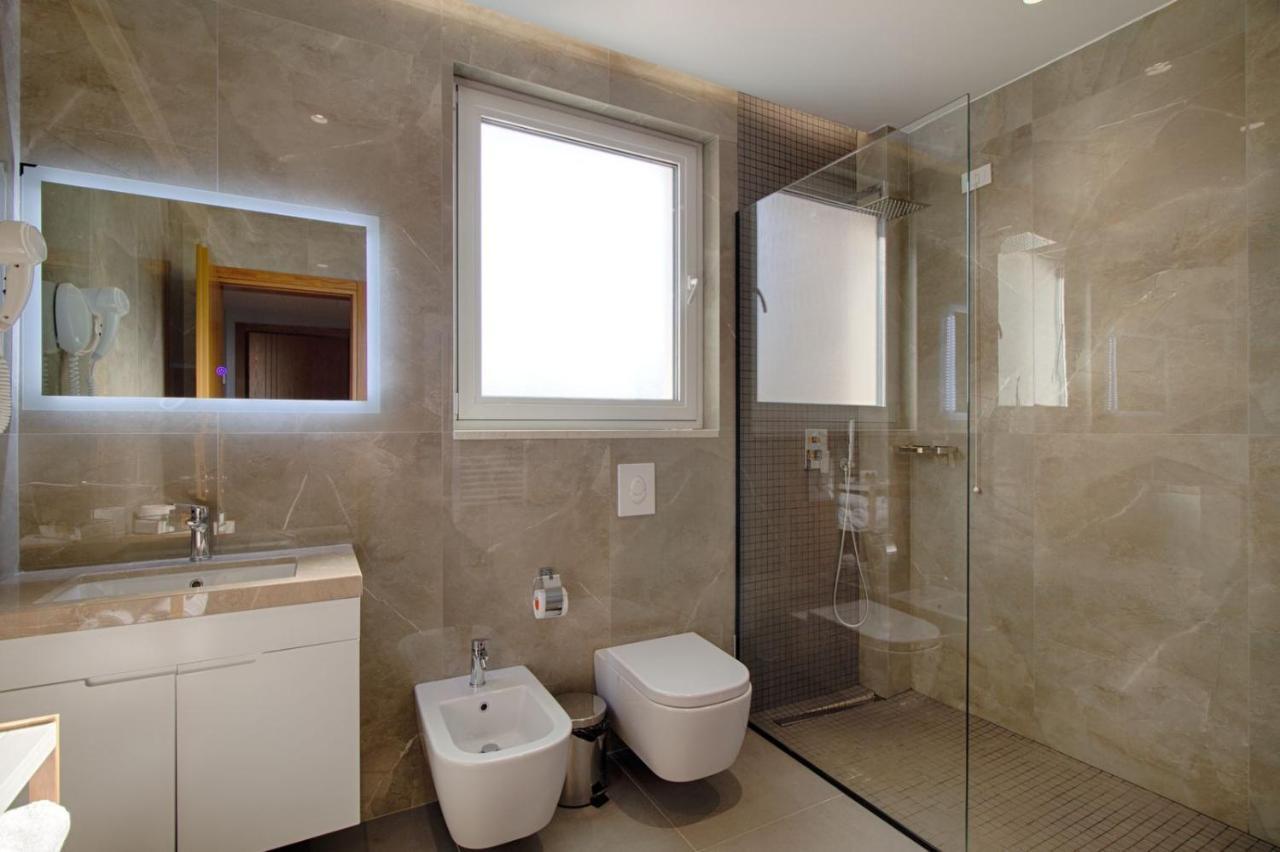 Primo Hotel Tiranë Ngoại thất bức ảnh